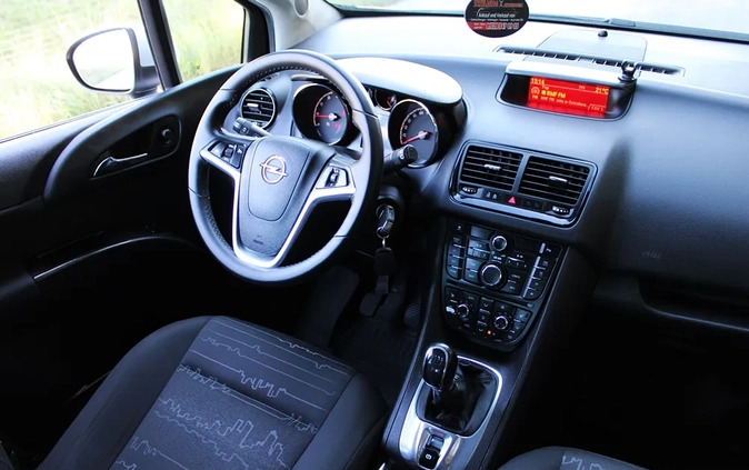 Opel Meriva cena 18900 przebieg: 188000, rok produkcji 2011 z Margonin małe 466